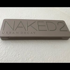 Urban Decay Naked 2 eyeshadow palette